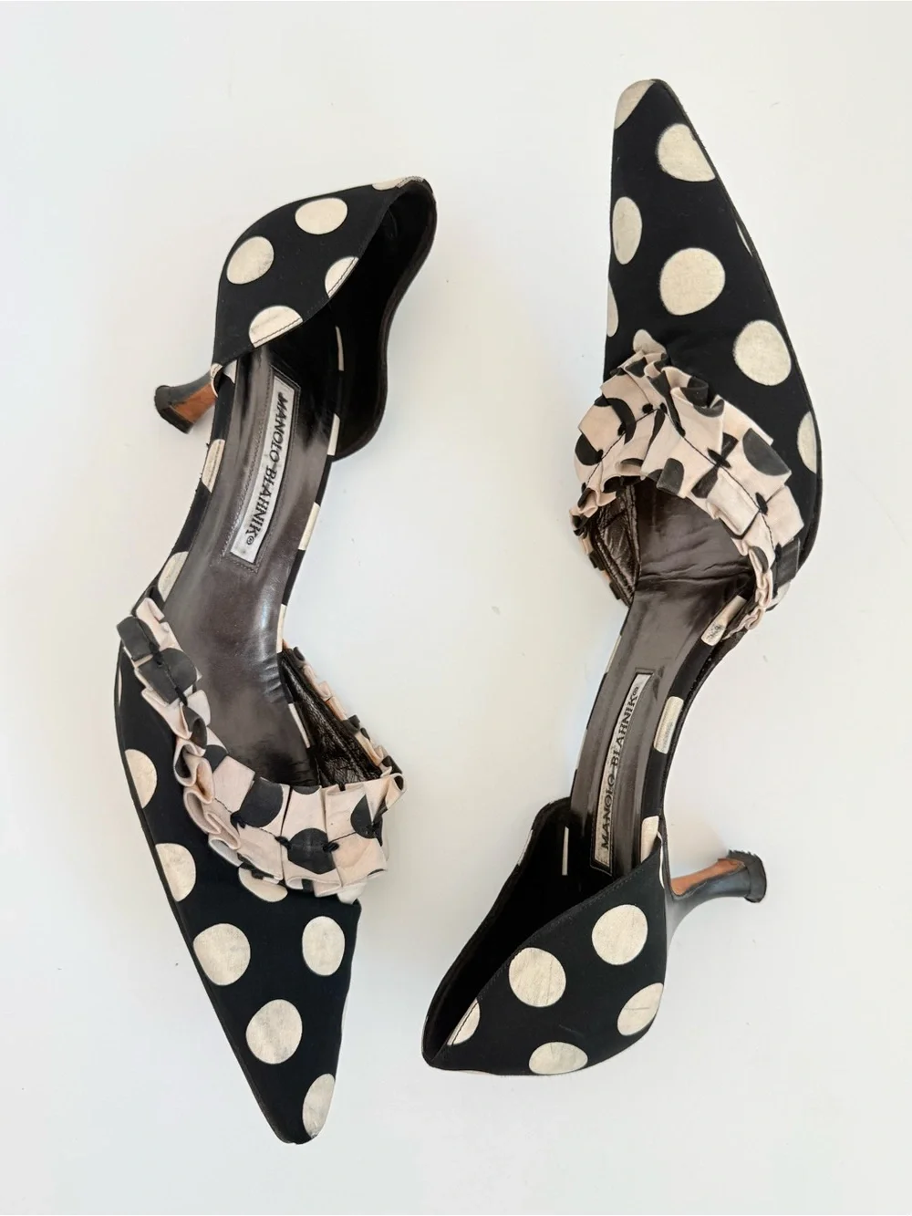 Manolo Blahnik Vintage Black White Polka Dot Ruffle D’Orsay Pumps 41.5
